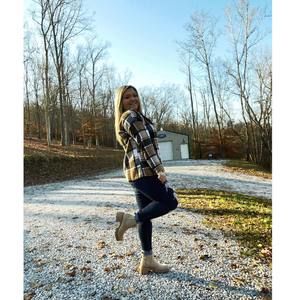 Meet your Posher, Mikala